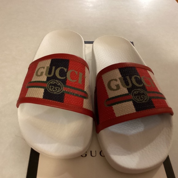 Shoes - Picture 2 of 7